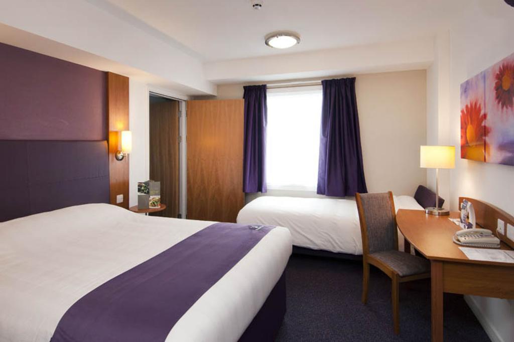 Premier Inn Bournemouth East Habitación foto